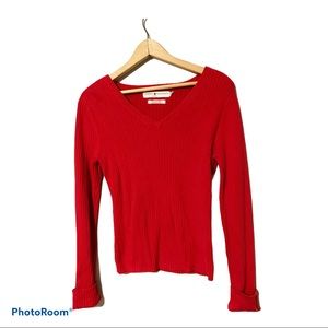 Adorable Tommy Hilfiger red sweater